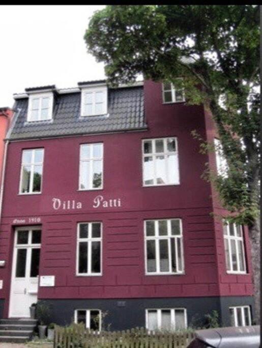 Apartment At Rostock - Pink المظهر الخارجي الصورة